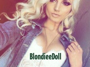 BlondieeDoll