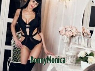 Bonny_Monica