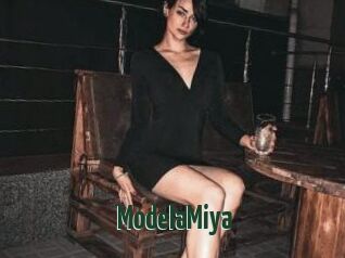 ModelaMiya