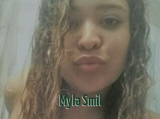 Myla_Smil