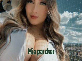 Mia_parcker