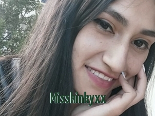 Misskinkyxx