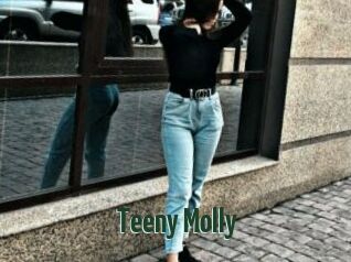 Teeny_Molly